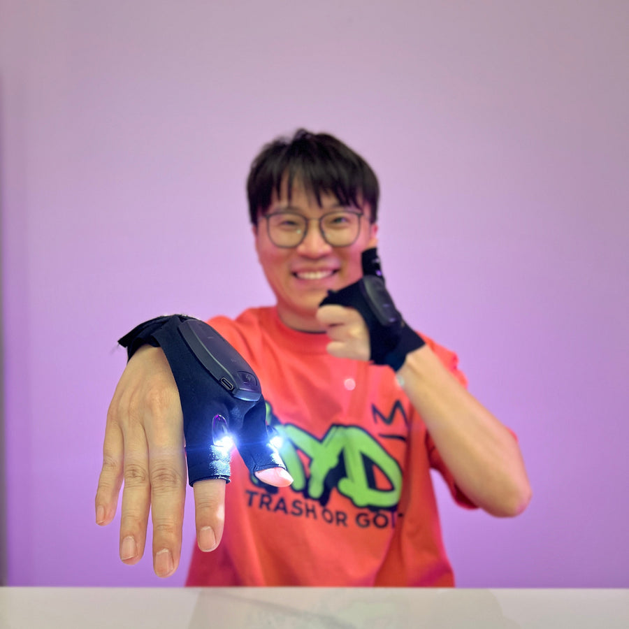 [GOLD] GlowGrip Pro – Waterproof Finger Flashlight Gloves